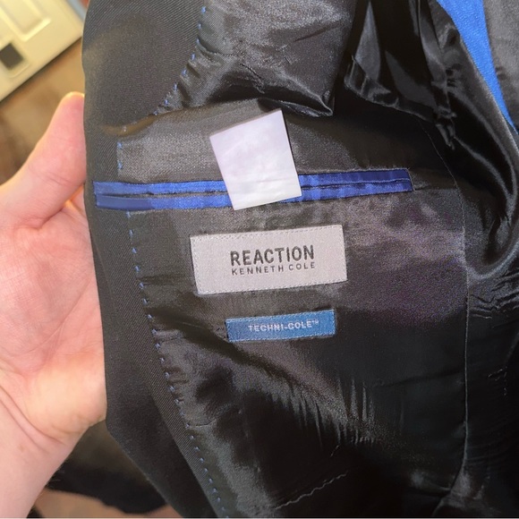 Kenneth Cole Reaction Black Men’s Blazer - Picture 3 of 4
